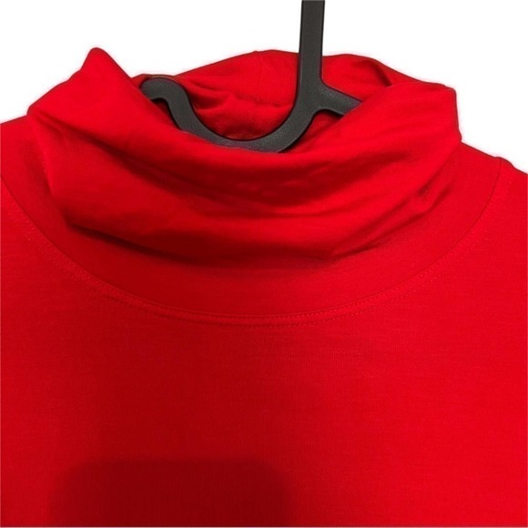 Trina Turk Red Stretch Jersey Abril Turtleneck Pullover Blouse Size Medium - Picture 5 of 8